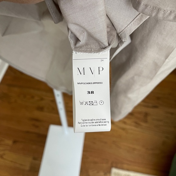 Maria Vittoria Paolillo Boxy Button Down NWT - Picture 5 of 7